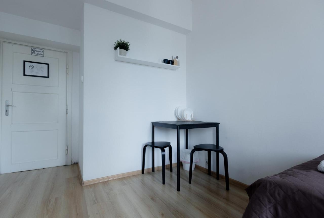 Hidden Peak - Guestrooms Варшава Екстериор снимка